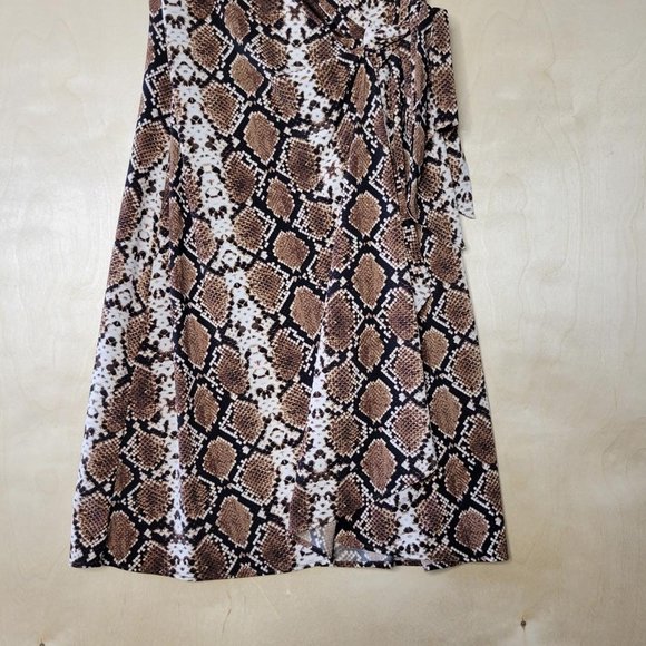 BCBG MaxAzaria Python Snake Brown Black Animal Print Wrap Dress Women Size XS - Picture 9 of 9